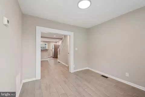 Entry Way - 1145 Ward St, Baltimore, MD 21230 photo 6 of 8
