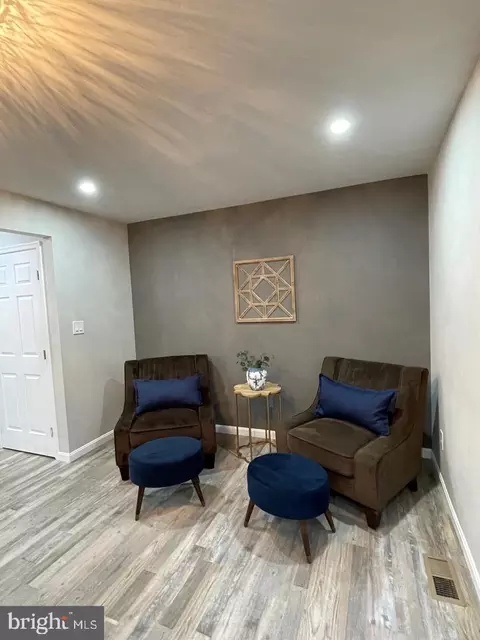 Other - 37 Cobber Ln, Baltimore, MD 21229 photo 2 of 17
