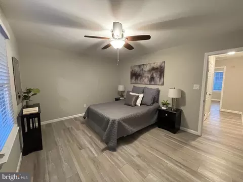 Bedroom - 37 Cobber Ln, Baltimore, MD 21229 photo 3 of 4