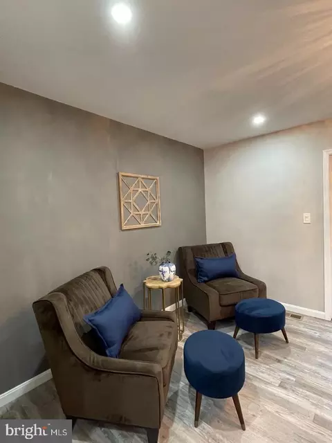 Other - 37 Cobber Ln, Baltimore, MD 21229 photo 4 of 17