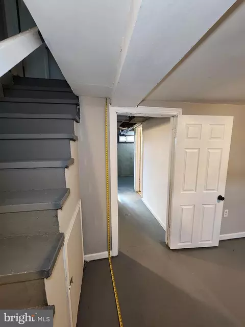 Entry Way - 6305 Brown Ave, Baltimore, MD 21224 photo 13 of 14