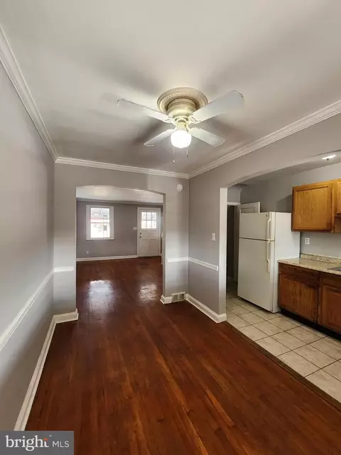 Entry Way - 6305 Brown Ave, Baltimore, MD 21224 photo 5 of 14