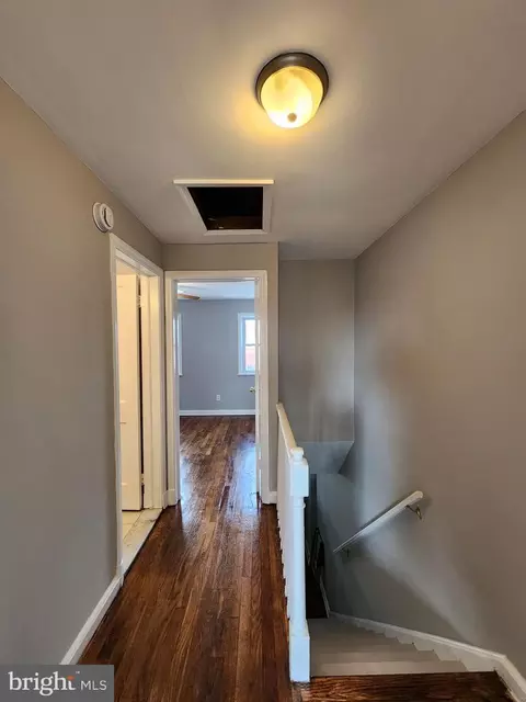 Entry Way - 6305 Brown Ave, Baltimore, MD 21224 photo 7 of 14