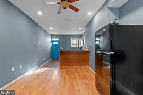 Entry Way - 1309 Kuper St, Baltimore, MD 21223 photo 4 of 12