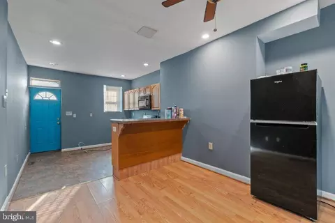 Entry Way - 1309 Kuper St, Baltimore, MD 21223 photo 5 of 12