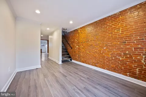 Entry Way - 1180 Nanticoke St, Baltimore, MD 21230 photo 2 of 6