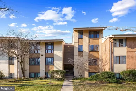 21 Hamill Rd #21F, Baltimore, MD 21210