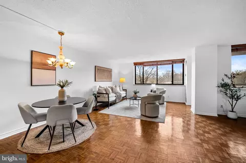 111 Hamlet Hill Rd #610, Baltimore, MD 21210