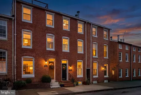 1236 Battery Ave, Baltimore, MD 21230