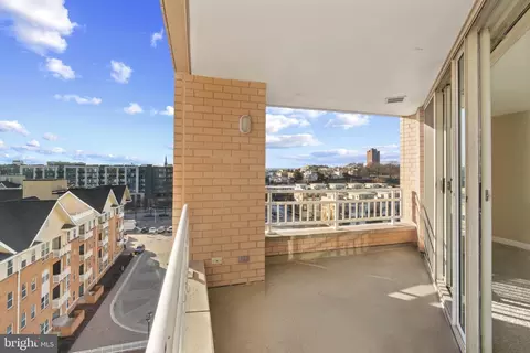 Exterior - 100 Harborview Dr #814, Baltimore, MD 21230 photo 2 of 5