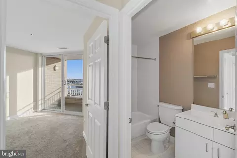 Other - 100 Harborview Dr #814, Baltimore, MD 21230 photo 8 of 17