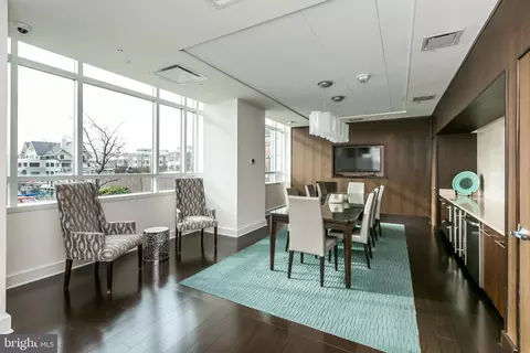 Dining - 100 Harborview Dr #814, Baltimore, MD 21230 photo 1 of 2