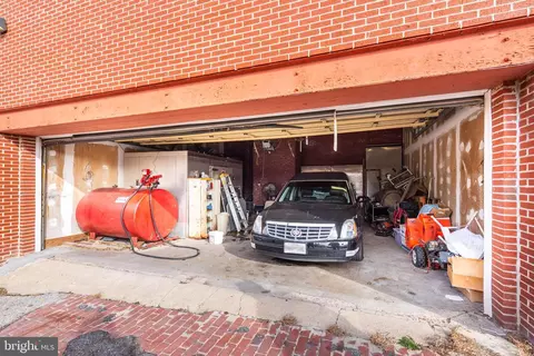 Exterior - 1300 Eutaw Pl, Baltimore, MD 21217 photo 6 of 13