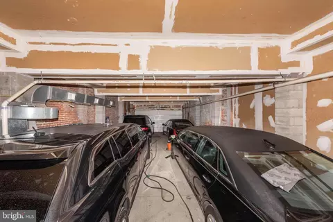 Exterior - 1300 Eutaw Pl, Baltimore, MD 21217 photo 4 of 13