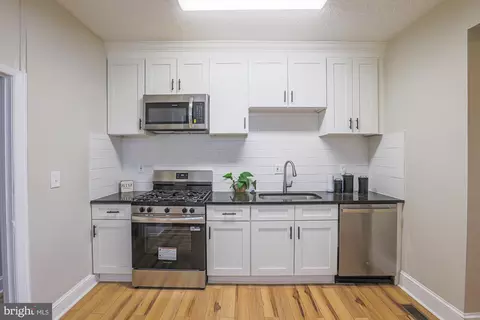 Kitchen - 743 Linnard St, Baltimore, MD 21229 photo 1 of 3