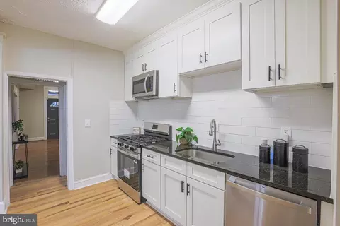 Kitchen - 743 Linnard St, Baltimore, MD 21229 photo 2 of 3