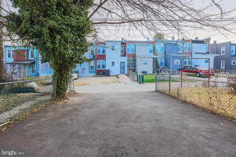 Exterior - 743 Linnard St, Baltimore, MD 21229 photo 6 of 7