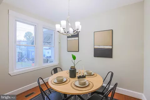 Dining - 743 Linnard St, Baltimore, MD 21229 photo 5 of 5