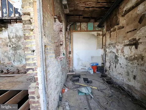 2401 E Biddle St, Baltimore, MD 21213 photo 6