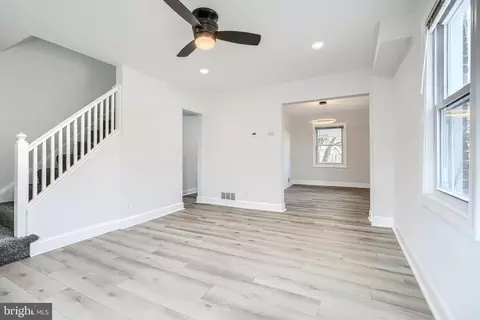 Living - 4400 Manorview Rd, Baltimore, MD 21229 photo 3 of 3