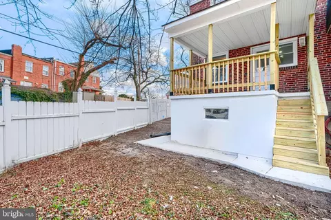 Exterior - 4400 Manorview Rd, Baltimore, MD 21229 photo 6 of 7