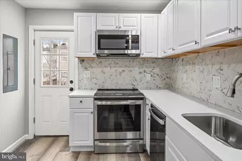Kitchen - 407 Pitman Pl, Baltimore, MD 21202 photo 2 of 2