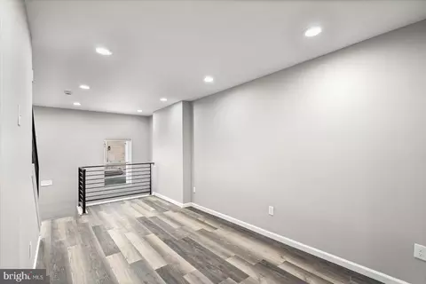 Entry Way - 407 Pitman Pl, Baltimore, MD 21202 photo 4 of 12