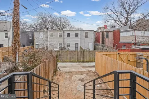 Exterior - 407 Pitman Pl, Baltimore, MD 21202 photo 3 of 5