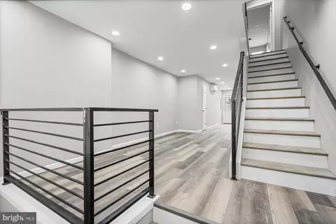 Entry Way - 407 Pitman Pl, Baltimore, MD 21202 photo 1 of 12