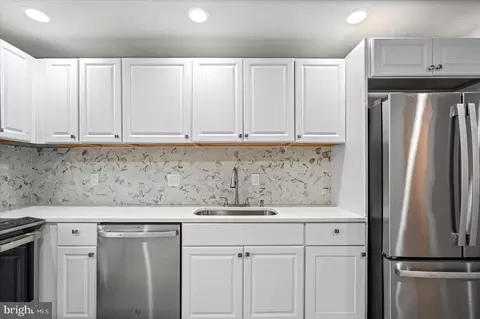 Kitchen - 407 Pitman Pl, Baltimore, MD 21202 photo 1 of 2