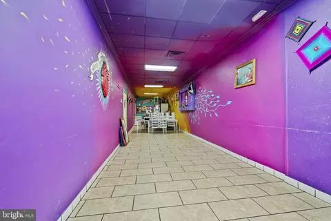 Entry Way - 3418 Eastern Ave, Baltimore, MD 21224 photo 9 of 22
