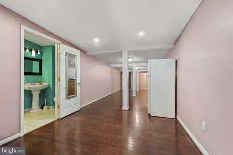 Entry Way - 3418 Eastern Ave, Baltimore, MD 21224 photo 20 of 22