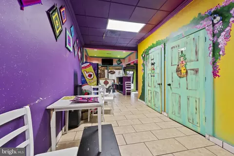 Entry Way - 3418 Eastern Ave, Baltimore, MD 21224 photo 8 of 22