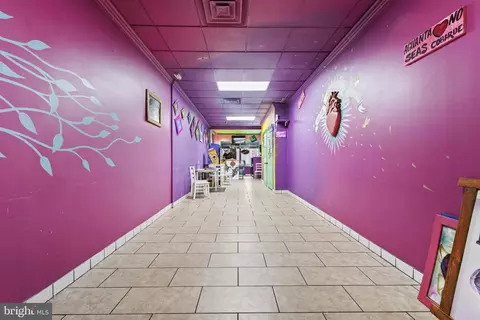 Entry Way - 3418 Eastern Ave, Baltimore, MD 21224 photo 15 of 22