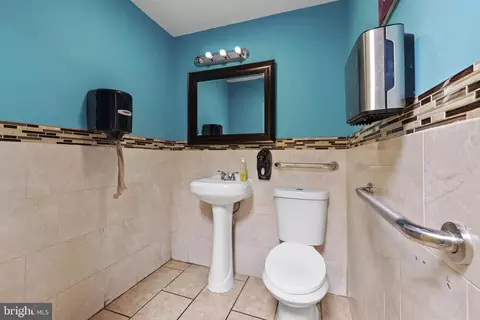 Bath - 3418 Eastern Ave, Baltimore, MD 21224 photo 1 of 2