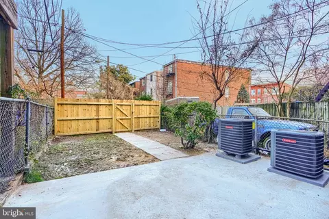 Exterior - 1911 Park Ave, Baltimore, MD 21217 photo 3 of 6