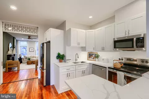 Kitchen - 1911 Park Ave, Baltimore, MD 21217 photo 1 of 3