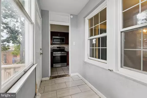 Entry Way - 3402 Ramona Ave, Baltimore, MD 21213 photo 4 of 8