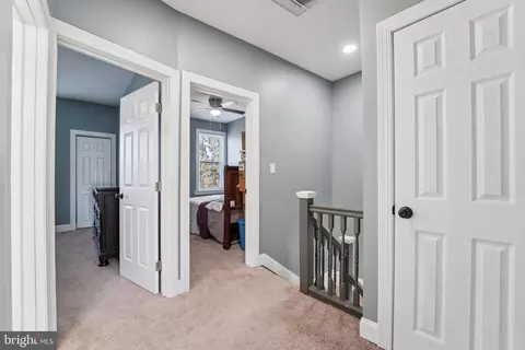Entry Way - 414 Normandy Ave, Baltimore, MD 21229 photo 9 of 11