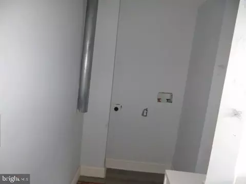 203 S Exeter St, Baltimore, MD 21202 photo 5