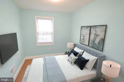 Bedroom - 5528 Bucknell Rd, Baltimore, MD 21206 photo 4 of 5