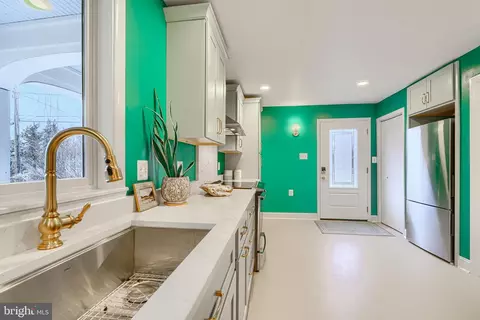 5000 Greenleaf Rd, Baltimore, MD 21210 photo 14