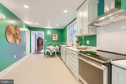 5000 Greenleaf Rd, Baltimore, MD 21210 photo 13