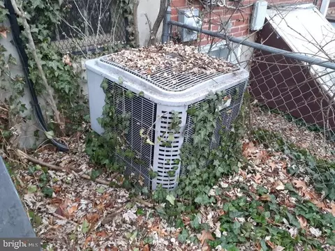 Exterior - 1647 Stonewood Rd, Baltimore, MD 21239 photo 1 of 2