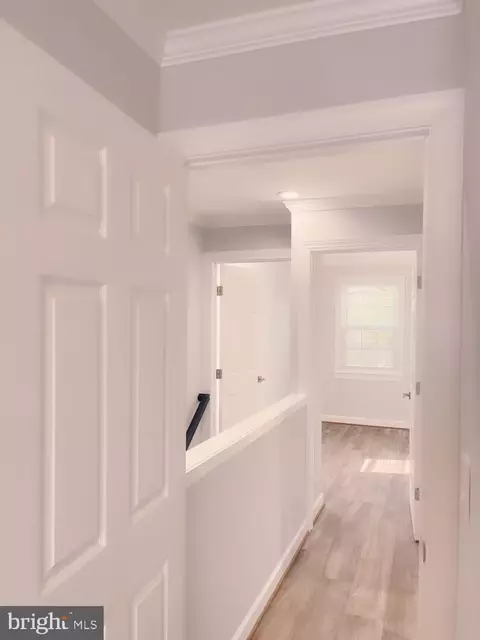 Entry Way - 506 E Patapsco Ave, Brooklyn, MD 21225 photo 7 of 7