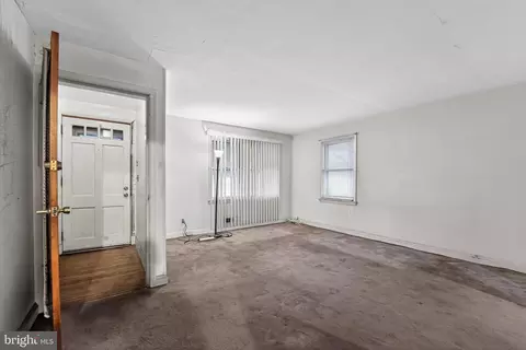 Living - 3620 Erdman Ave, Baltimore, MD 21213 photo 4 of 7