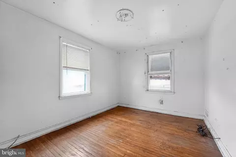 Bedroom - 3620 Erdman Ave, Baltimore, MD 21213 photo 2 of 4