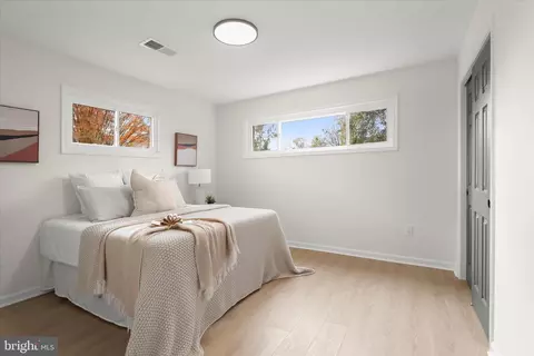Bedroom - 5610 Anthony Ave, Baltimore, MD 21206 photo 4 of 6