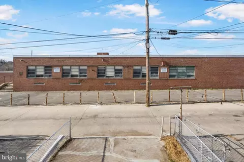 Exterior - 854 Whitmore Ave, Baltimore, MD 21216 photo 2 of 4