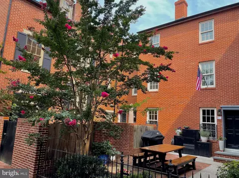 Exterior - 132 W Lee St, Baltimore, MD 21201 photo 3 of 5